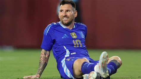 Argentina vs Ecuador live updates: Lionel Messi misses penalty .